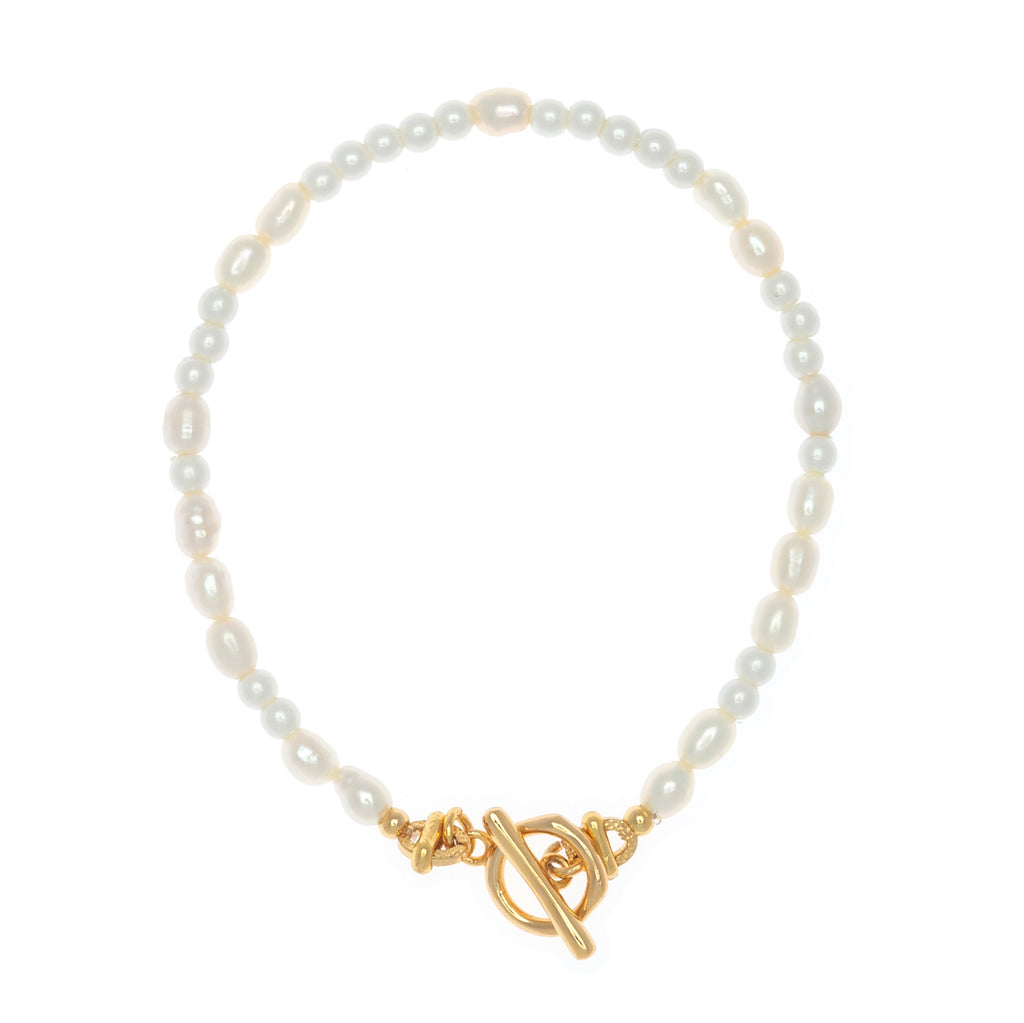 WHITE PEARL SERENE CURVE  BRACELET