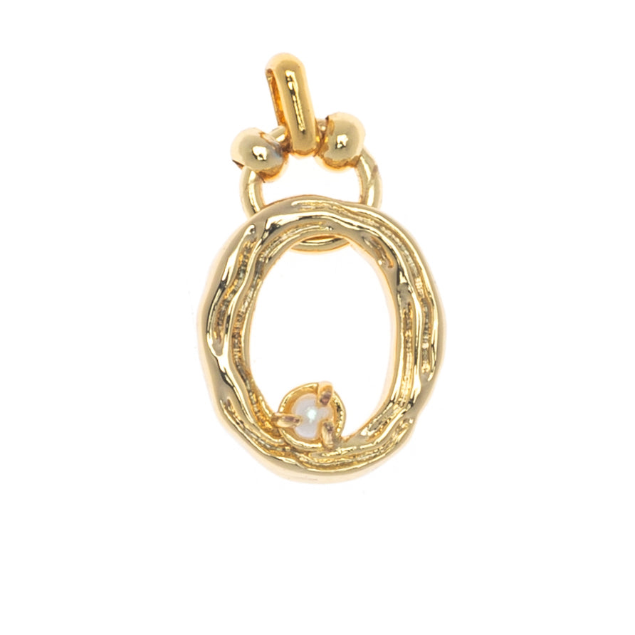 CHARM ALPHABET AND PEARL "O"(SMALL SIZE)