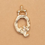 CHARM ALPHABET AND PEARL "Q"(SMALL SIZE)