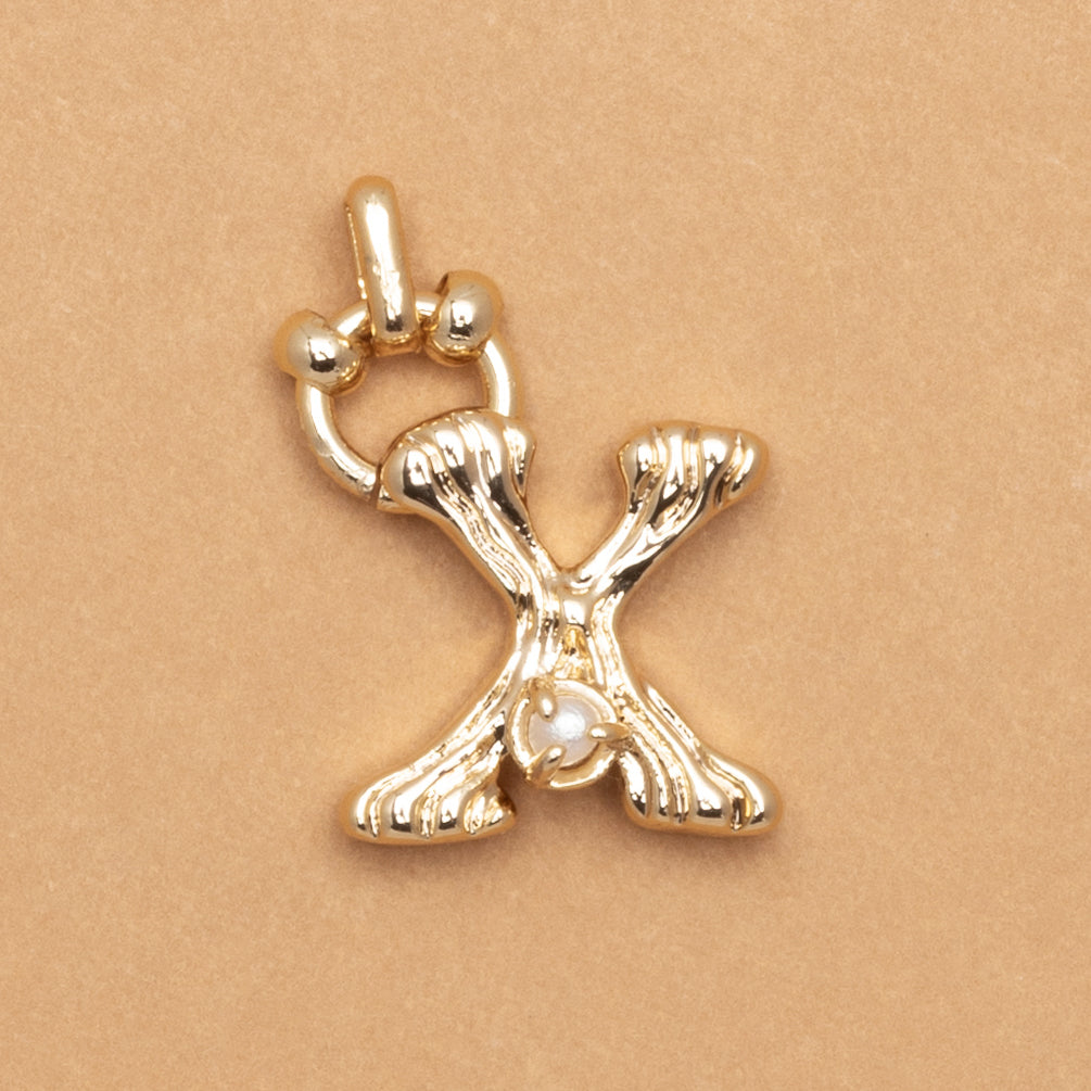 CHARM ALPHABET AND PEARL "X"(SMALL SIZE)