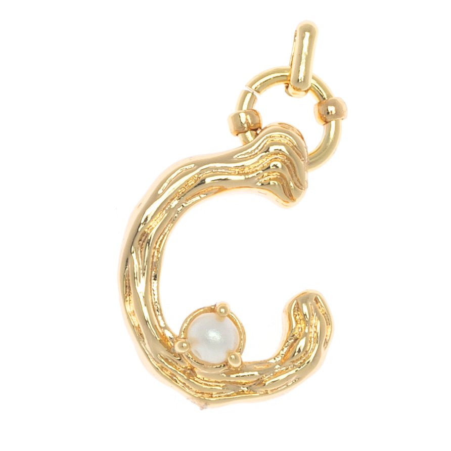 CHARM ALPHABET AND PEARL "C"(BIG SIZE)