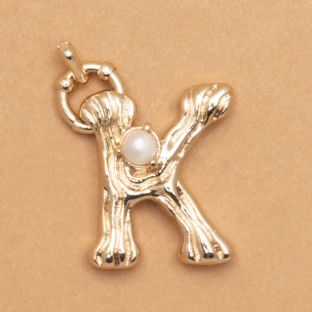 CHARM ALPHABET AND PEARL "K"(BIG SIZE)