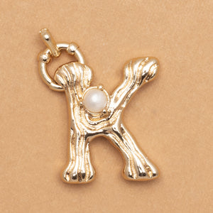 CHARM ALPHABET AND PEARL "K"(BIG SIZE)
