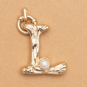 CHARM ALPHABET AND PEARL "L"(BIG SIZE)
