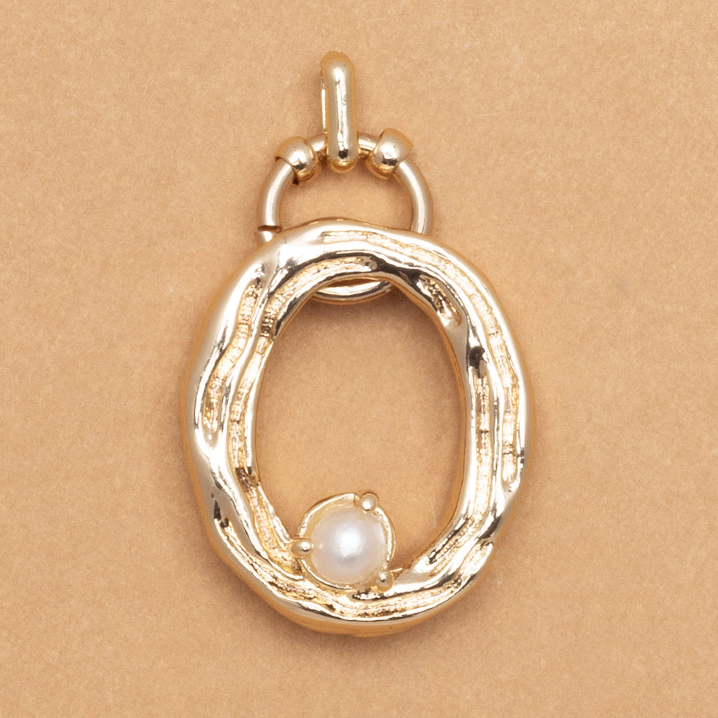 CHARM ALPHABET AND PEARL "O"(BIG SIZE)