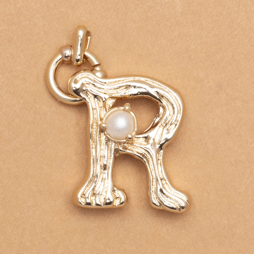 CHARM ALPHABET AND PEARL "R"(BIG SIZE)