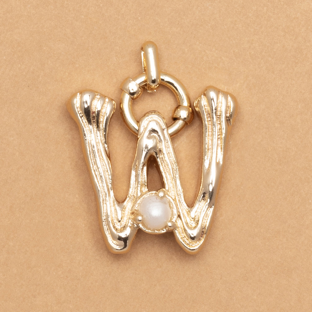 CHARM ALPHABET AND PEARL "W"(BIG SIZE)