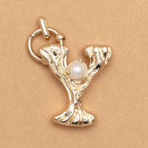 CHARM ALPHABET AND PEARL "Y"(BIG SIZE)