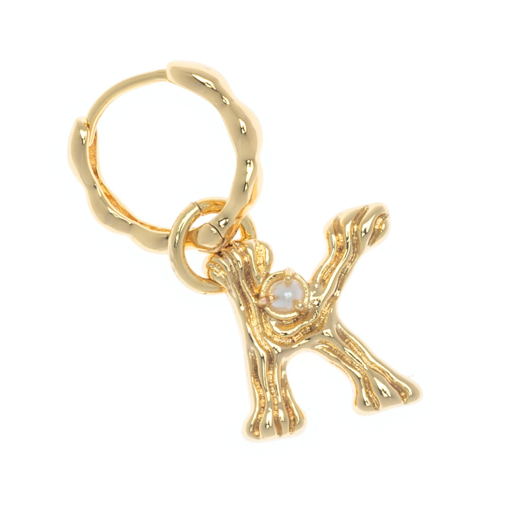 ALPHABET AND PEARL EARRINGS "K"