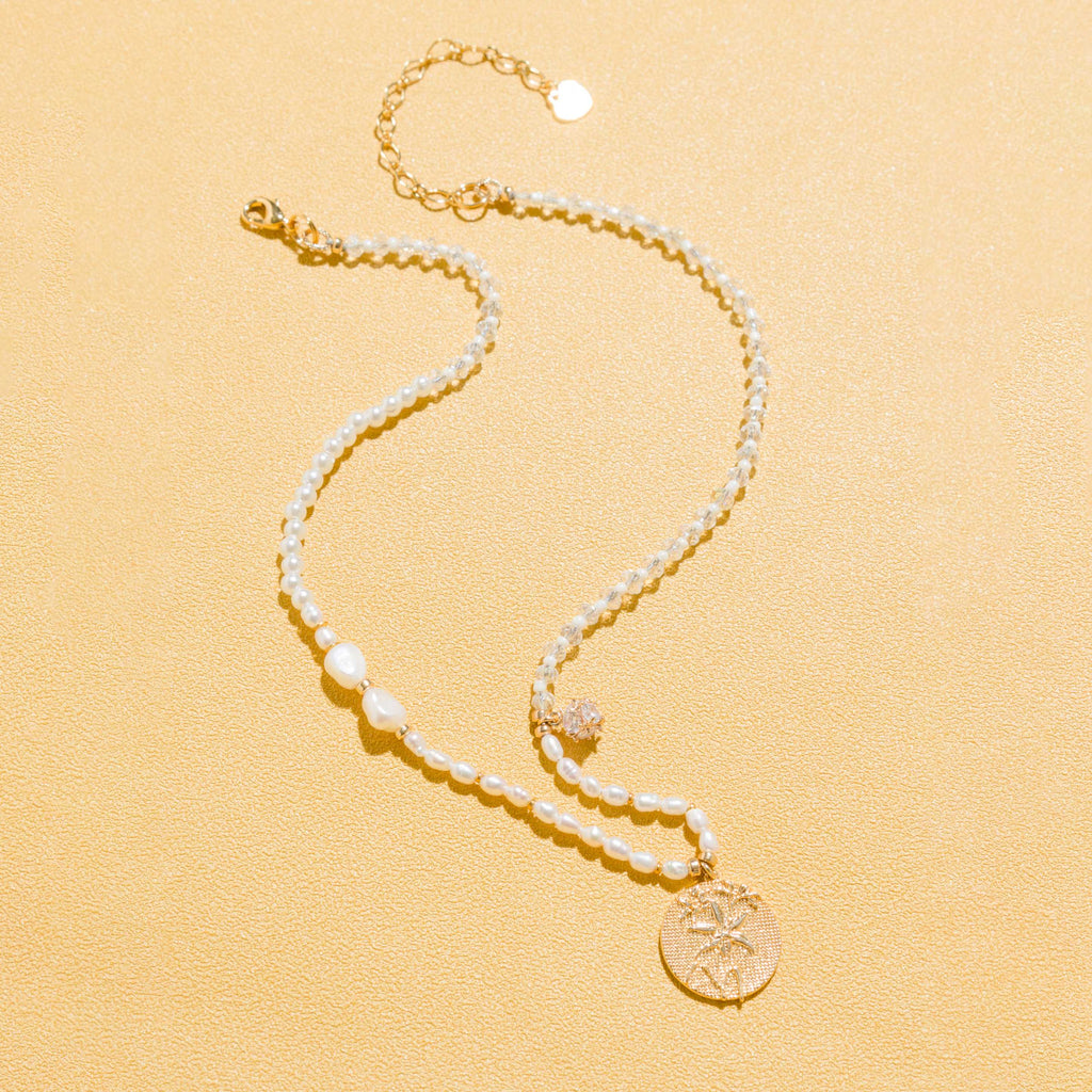 WHITE PEARL PENDANT NECKLACE