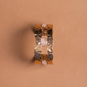 ROSE QUARTZ STUD HAMMERED GOLD CUFF