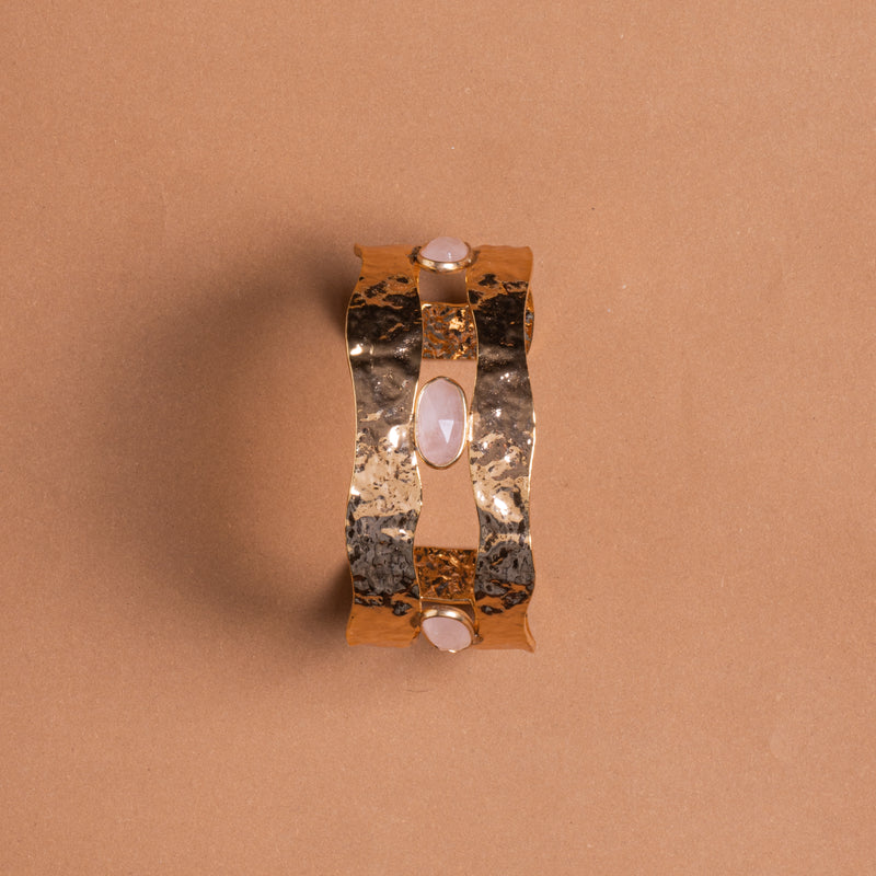 ROSE QUARTZ STUD HAMMERED GOLD CUFF