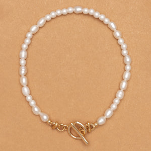 WHITE PEARL SERENE CURVE  BRACELET