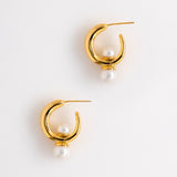 WHITE PEARL EARRINGS