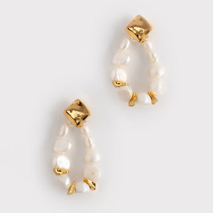 WHITE PEARL RHODIUM BANGLE