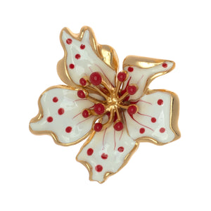 WHITE FLOWER DROP EARRINGS