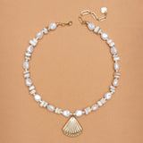 GOLDEN SHELL PEARL STRAND SHORT NECKLACE