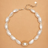 CHUNKY PEARL GOLD NECKLACE
