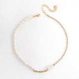 ASSYMETRICAL WHITE PEARL GOLD CHAIN NECKLACE