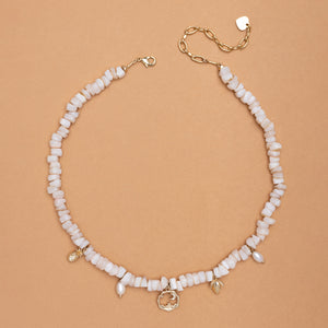 SANDY BEACH GOLD SHELL NECKLACE