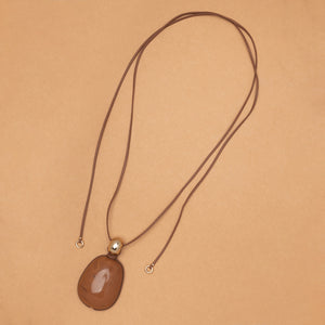 CHUNKY BROWN RESIN NECKLACE (PRE-ORDER TAKES 15 DAYS)