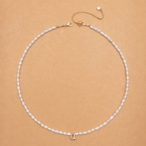 WHITE PEARL Q BEAD FASHION NECKLACE