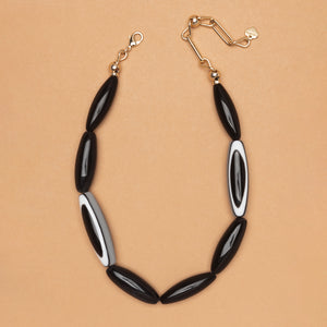 ALBA BLACK AGATE NECKLACE