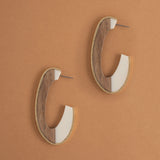 FLAT ASSYMETRICAL BROWN CREME EARRINGS [FW24]