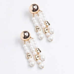 WHITE PEARL BEAD CHUNKY FRINGE EARRINGS