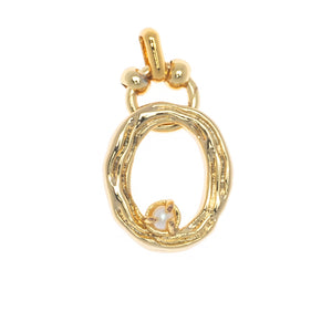 CHARM ALPHABET AND PEARL "O"(SMALL SIZE)