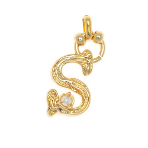 CHARM ALPHABET AND PEARL "S"(SMALL SIZE)