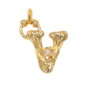 CHARM ALPHABET AND PEARL "V"(SMALL SIZE)