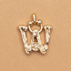 CHARM ALPHABET AND PEARL "W"(SMALL SIZE)