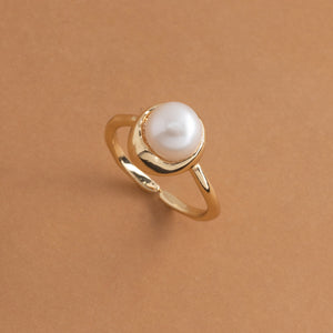 SINGLE WHITE PEARL RING