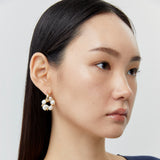 HAMMERED RHODIUM WHITE PEARL DROP EARRINGS