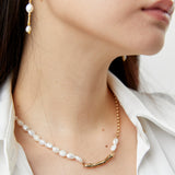 ASSYMETRICAL WHITE PEARL GOLD CHAIN NECKLACE