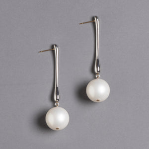 WHITE PEARL SILVER DROP EARRINGS