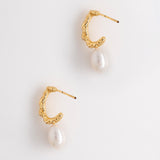 WHITE PEARL EARRINGS