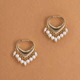 V-SHAPED WHITE PEARL STATEMENT EARRINGS