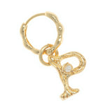 ALPHABET AND PEARL EARRINGS "P"