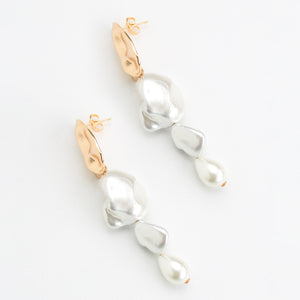 FREEFORM PEARL DROP EARRINGS