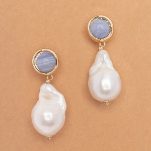WHITE BAROQUE PEARL BLUE STUD EARRINGS
