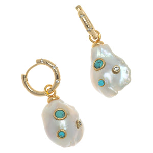 BAROQUE PEARL TURQUOISE EMBED HUGGIE EARRING