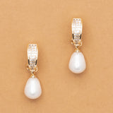 MOMMYS & ME PEARL DROP EARRINGS