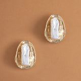 GOLD CLAM PEARL EARRINGS