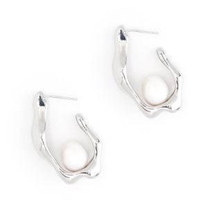 TEXTURED PEARL EARRINGS