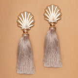 GOLD CONCHA BEIGE TASSEL EARRINGS (PRE-ORDER TAKES 15 DAYS)