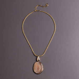 RUTILATED AGATE PENDANT NECKLACE