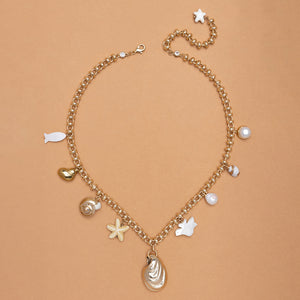 SANDY SHELL CHARM NECKLACE