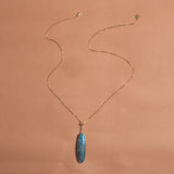 ELONGATED GREEN AGATE PENDANT NECKLACE